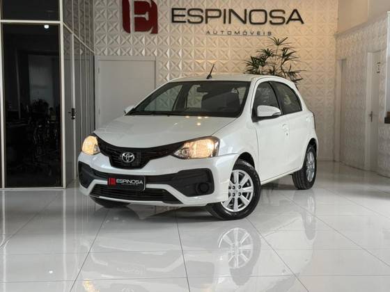 TOYOTA ETIOS 1.5 X PLUS 16V FLEX 4P AUTOMÁTICO